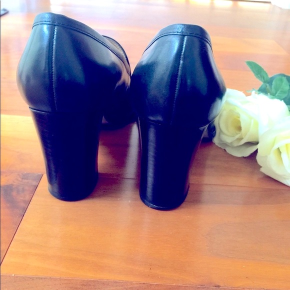 Nine West Black shiny soft leather loafers shoes comfy thick block heels US 9.5 - Picture 5 of 5